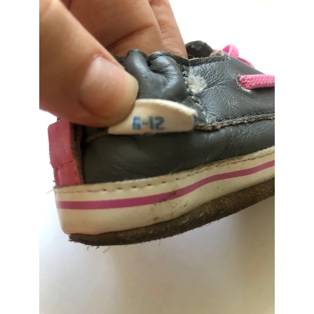 Robeez pink grey